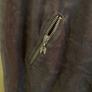 Gray Victoria’s Secret Angel Capri Lounge Sweats M 🎃